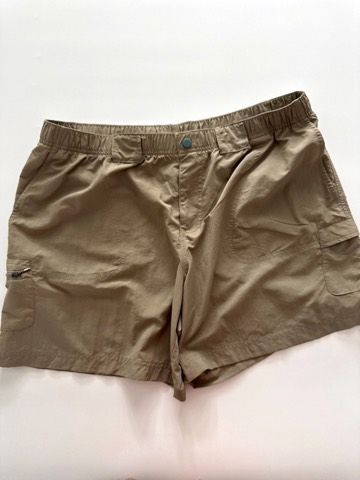 Columbia Women's Sandy River Cargo Khaki Stretch Fit Shorts